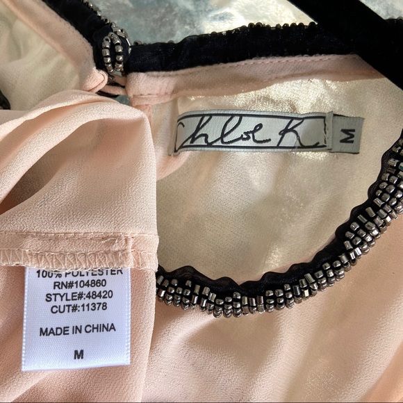 NEW Chloe K Sleeveless Top Blush Coral w Beaded Neckline & Hi Lo Hem Size Medium - Picture 10 of 13
